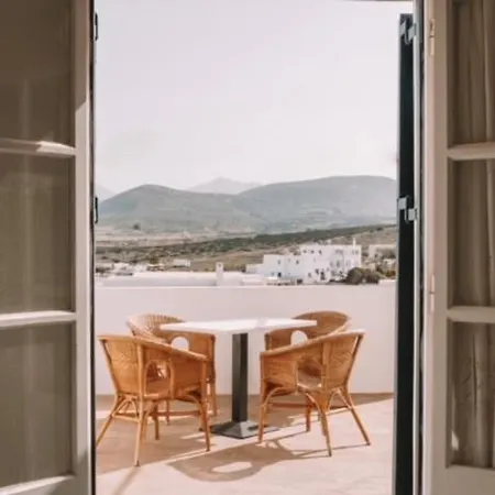 Perseas * Naousa (Paros)