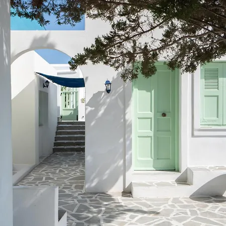 アパートホテル Perseas 3*