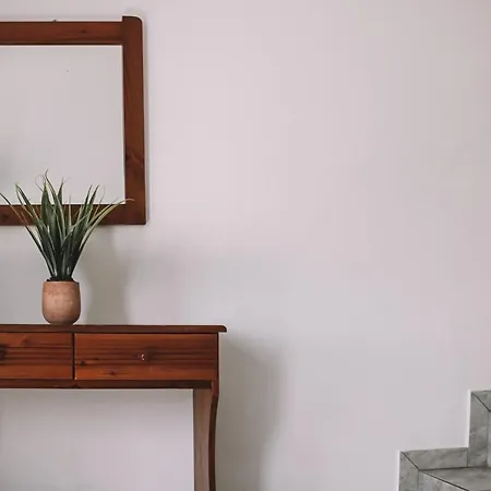 Perseas מלון דירות 3*