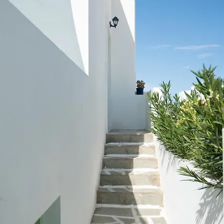 Perseas Apartahotel Naousa (Paros)